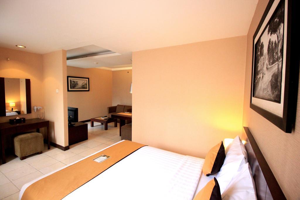 The Majesty Hotel Bandung Dış mekan fotoğraf